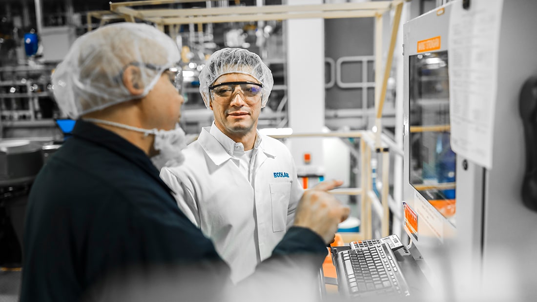 Ecolab technician